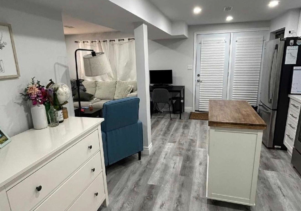 1808-silverstone-crescent-oshawa-ontario-e12728416