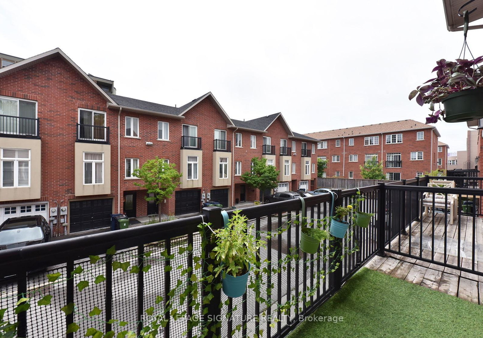 3775-a-st-clair-avenue-scarborough-ontario-e12728576