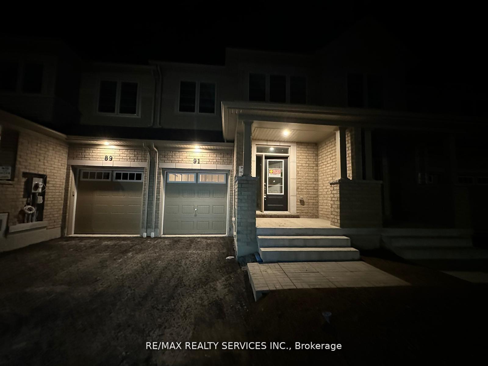 93-air-dancer-crescent-oshawa-ontario-e12728814