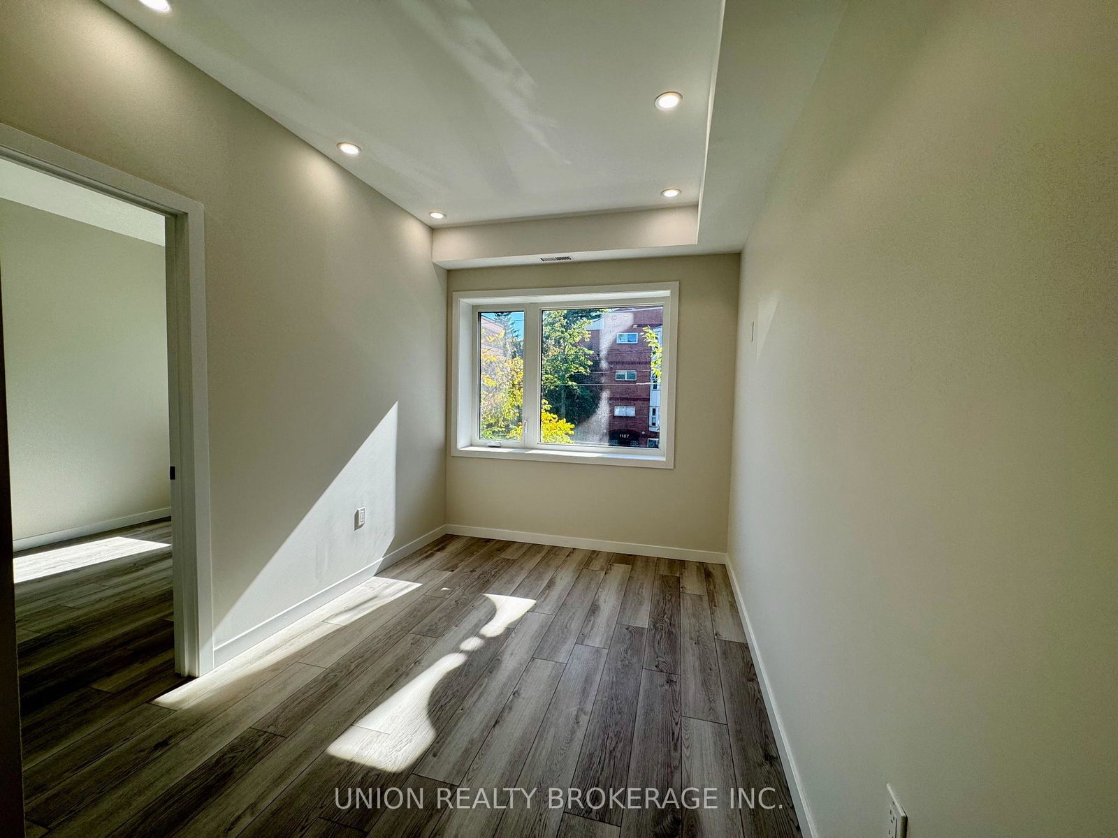 1184-queen-street-e-toronto-ontario-e12729166
