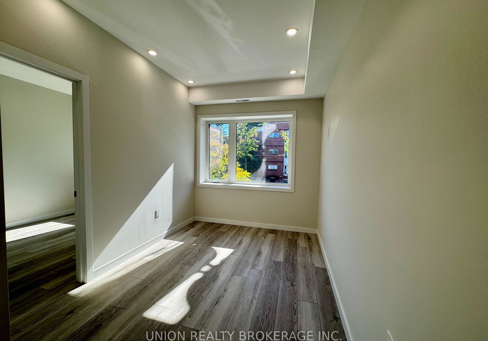 1184-queen-street-e-toronto-ontario-e12729166