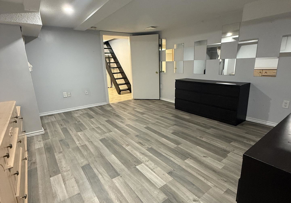 30-curzon-street-toronto-ontario-e12729196