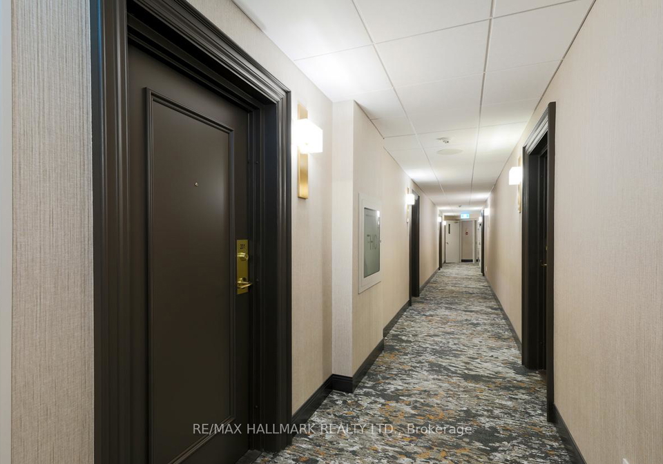 193-w-lake-driveway-drive-w-ajax-ontario-e12729600