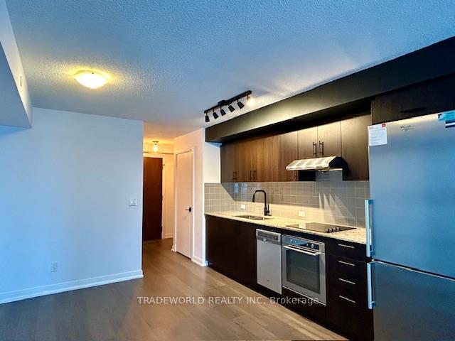 255-village-green-square-scarborough-ontario-e12729954