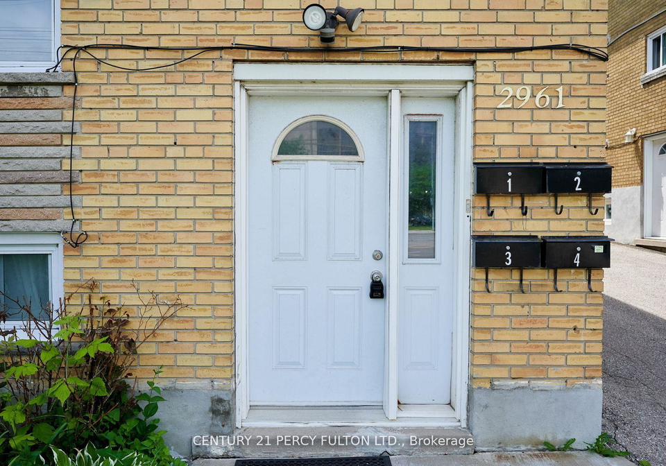 2961-lawrence-avenue-e-scarborough-ontario-e12730958