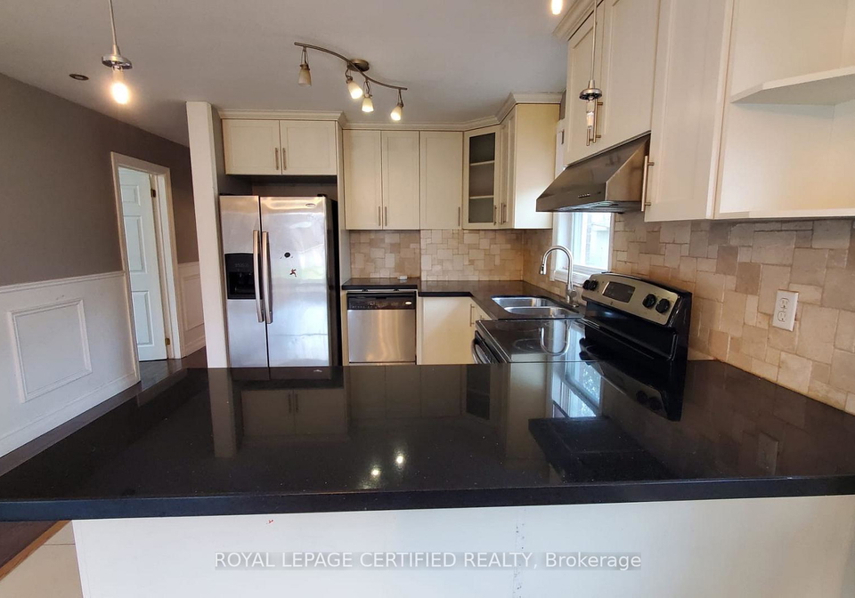 18-maywood-park-scarborough-ontario-e12731062