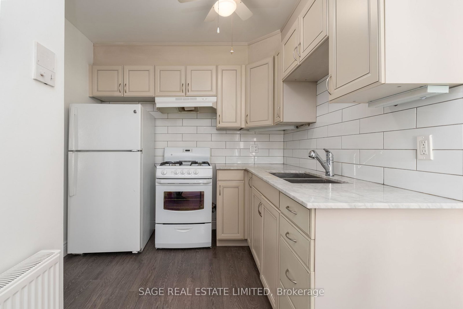 8-brookmount-road-toronto-ontario-e12731408