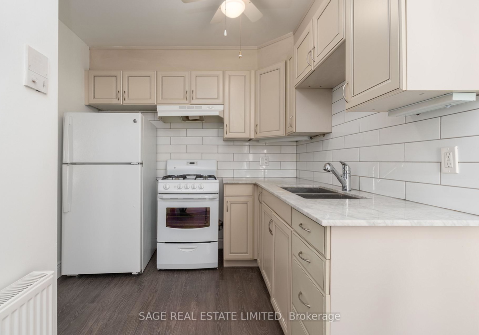 8-brookmount-road-toronto-ontario-e12731408