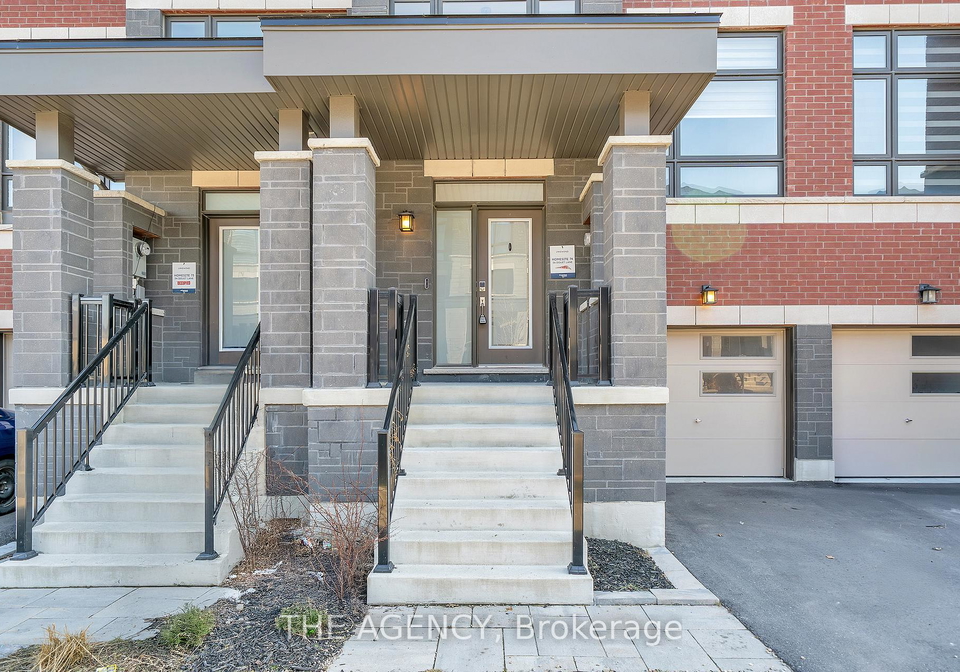 56-douet-lane-ajax-ontario-e12731488