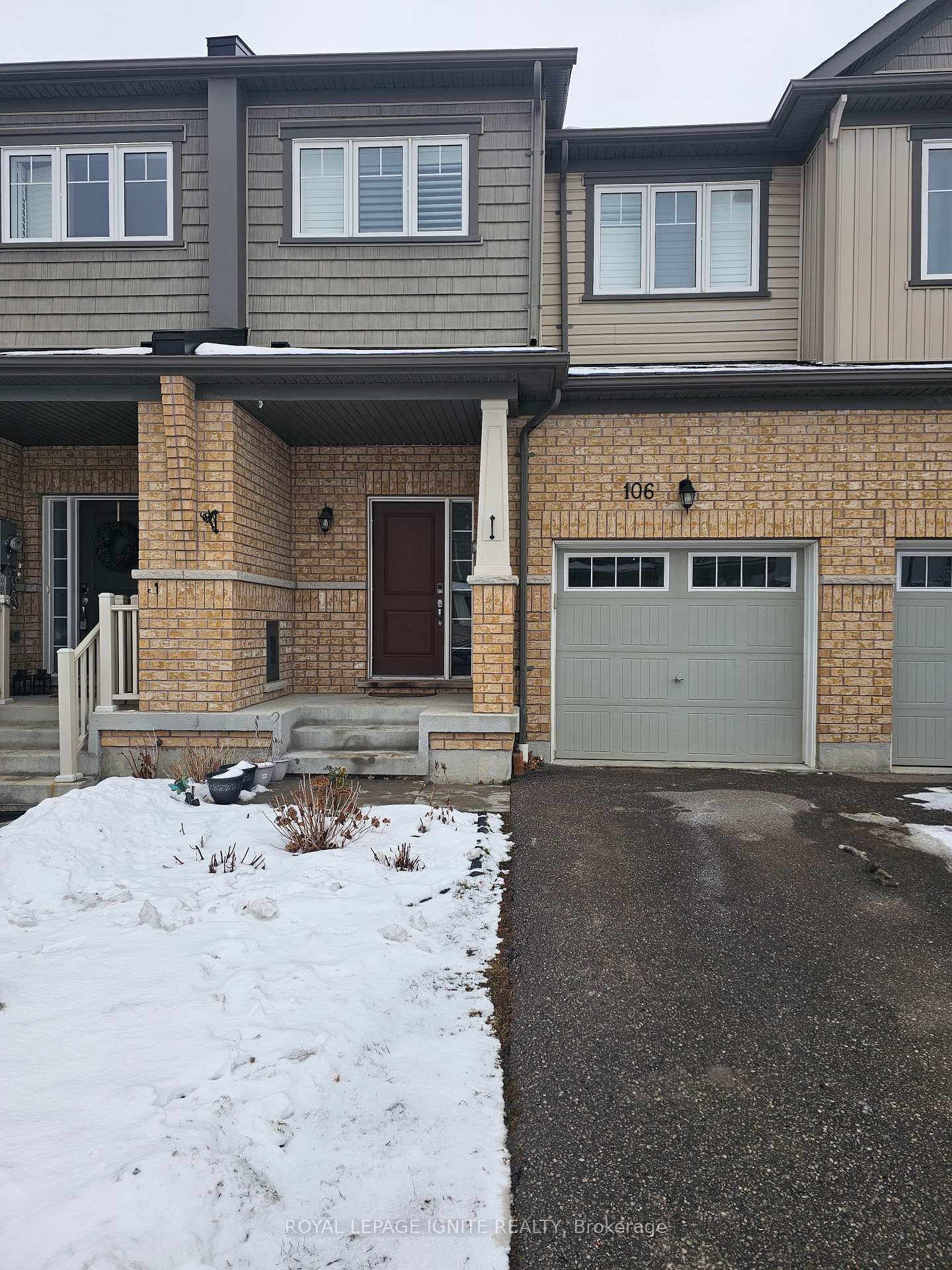 106-nearco-gate-n-oshawa-ontario-e12732294