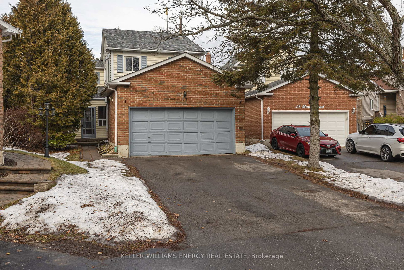 17-barrow-court-whitby-ontario-e12733158