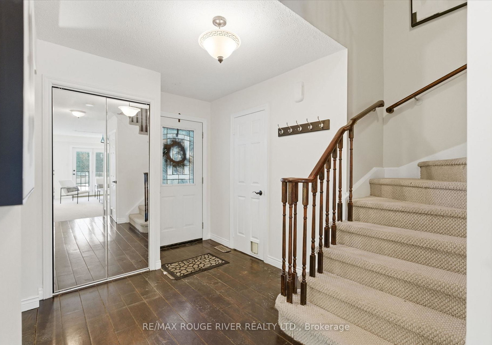 3-corral-court-whitby-ontario-e12733212