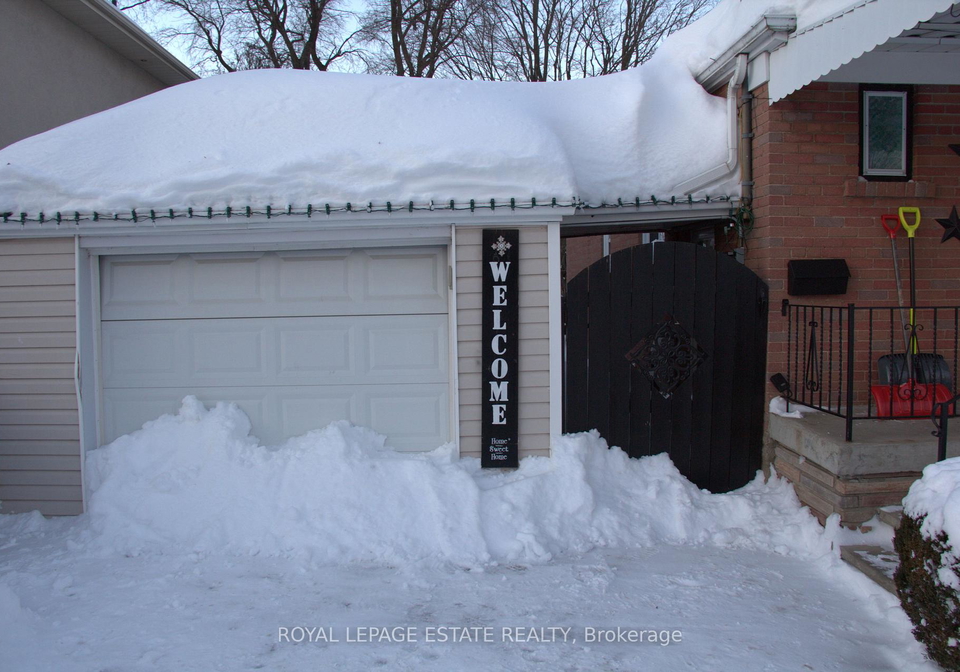 208-oakridge-drive-scarborough-ontario-e12733612