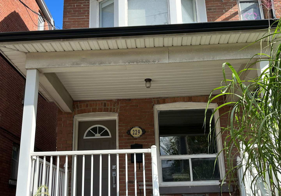 229-woodbine-avenue-toronto-ontario-e12733786