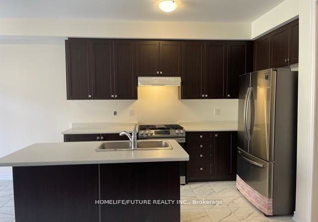 1166-sepia-square-pickering-ontario-e12733842