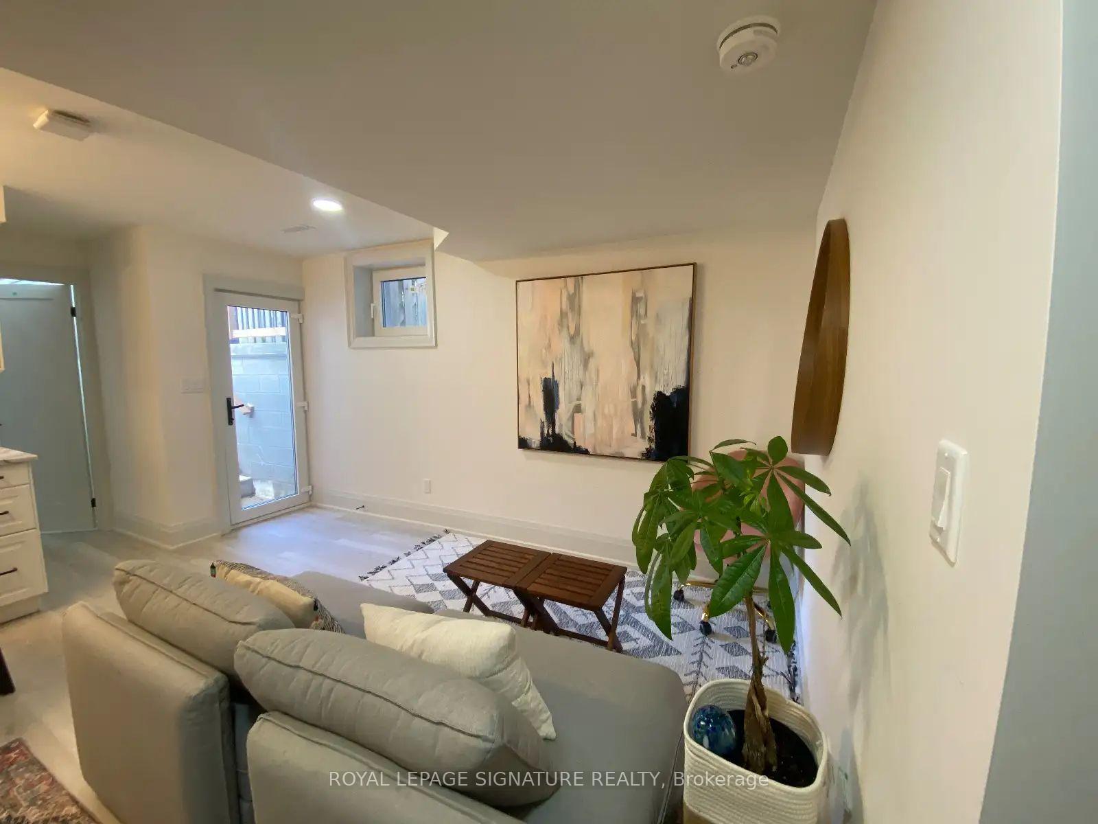 9-hazelwood-avenue-toronto-ontario-e12735538
