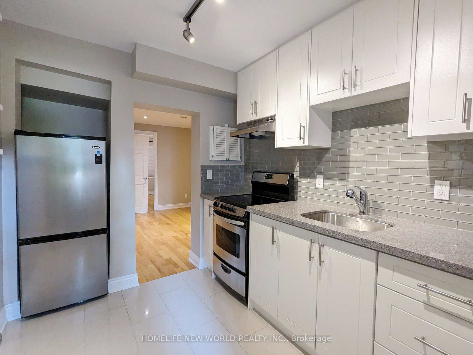 258-kenilworth-avenue-toronto-ontario-e12735660