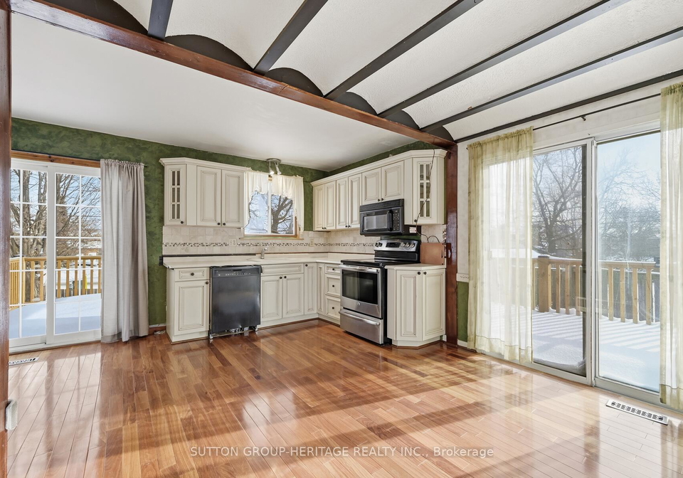 7-graham-court-ajax-ontario-e12735692