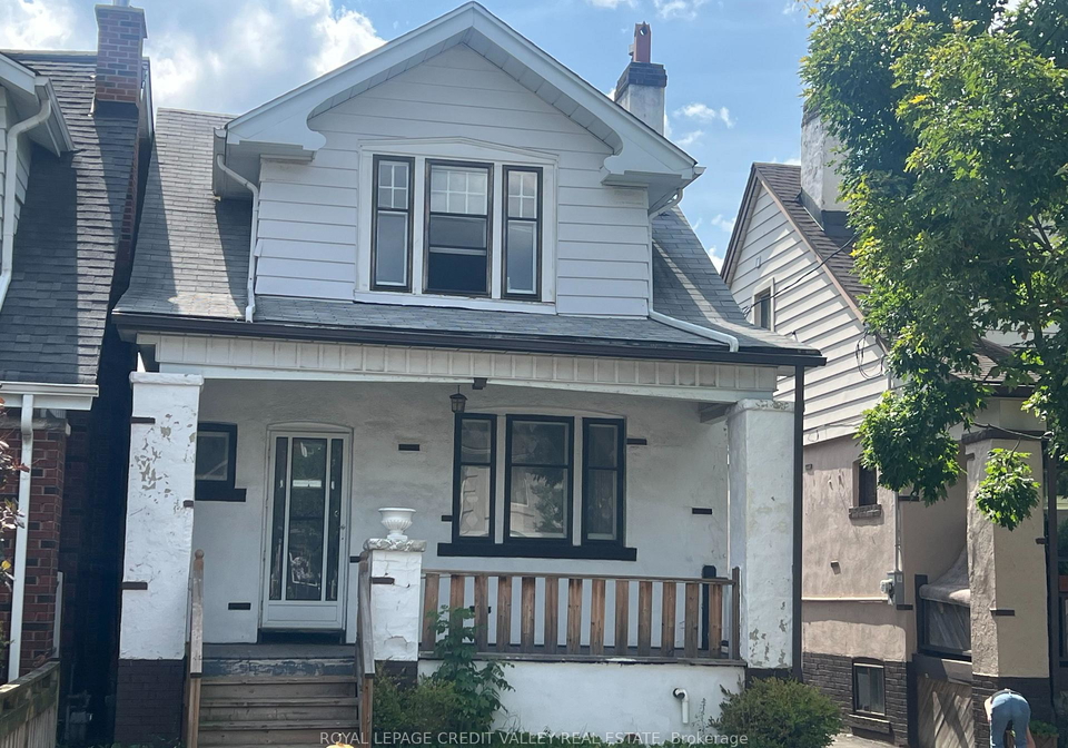 12-stanhope-avenue-east-york-ontario-e12737778