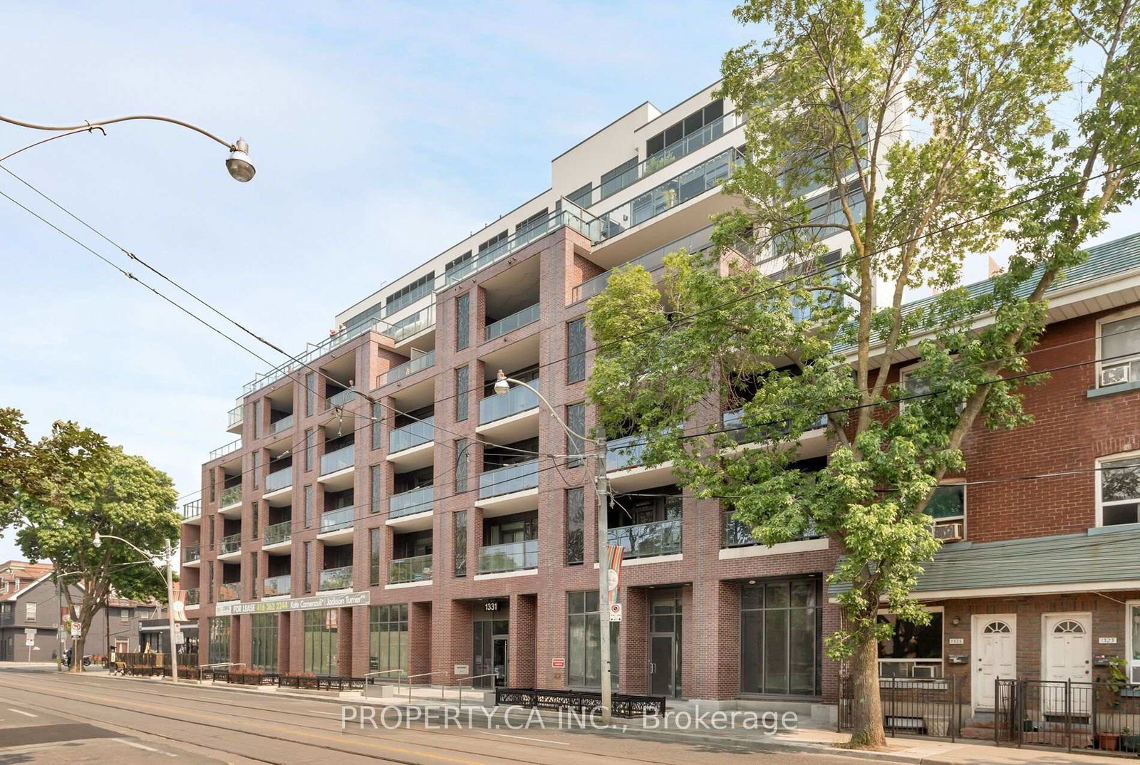 1331-queen-street-e-toronto-ontario-e12738550