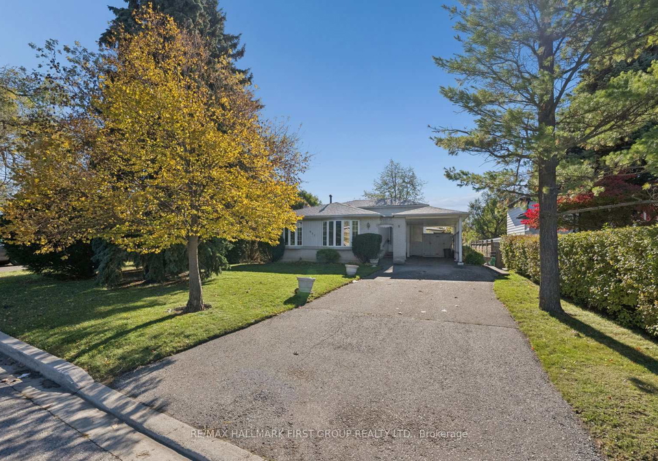 957-timmins-gardens-pickering-ontario-e12738842