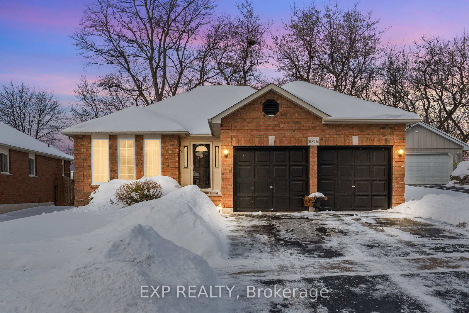 1036-stone-cottage-crescent-oshawa-ontario-e12738956