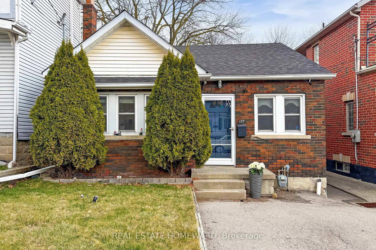 127-kalmar-avenue-scarborough-ontario-e12739320