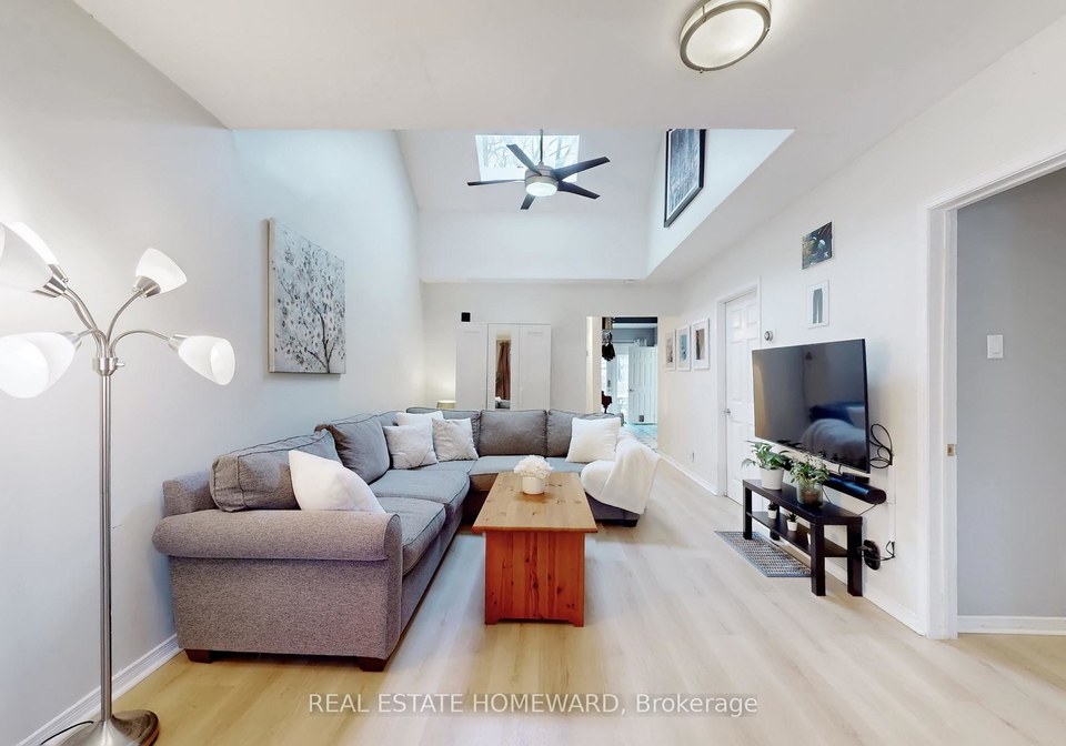 127-kalmar-avenue-scarborough-ontario-e12739320