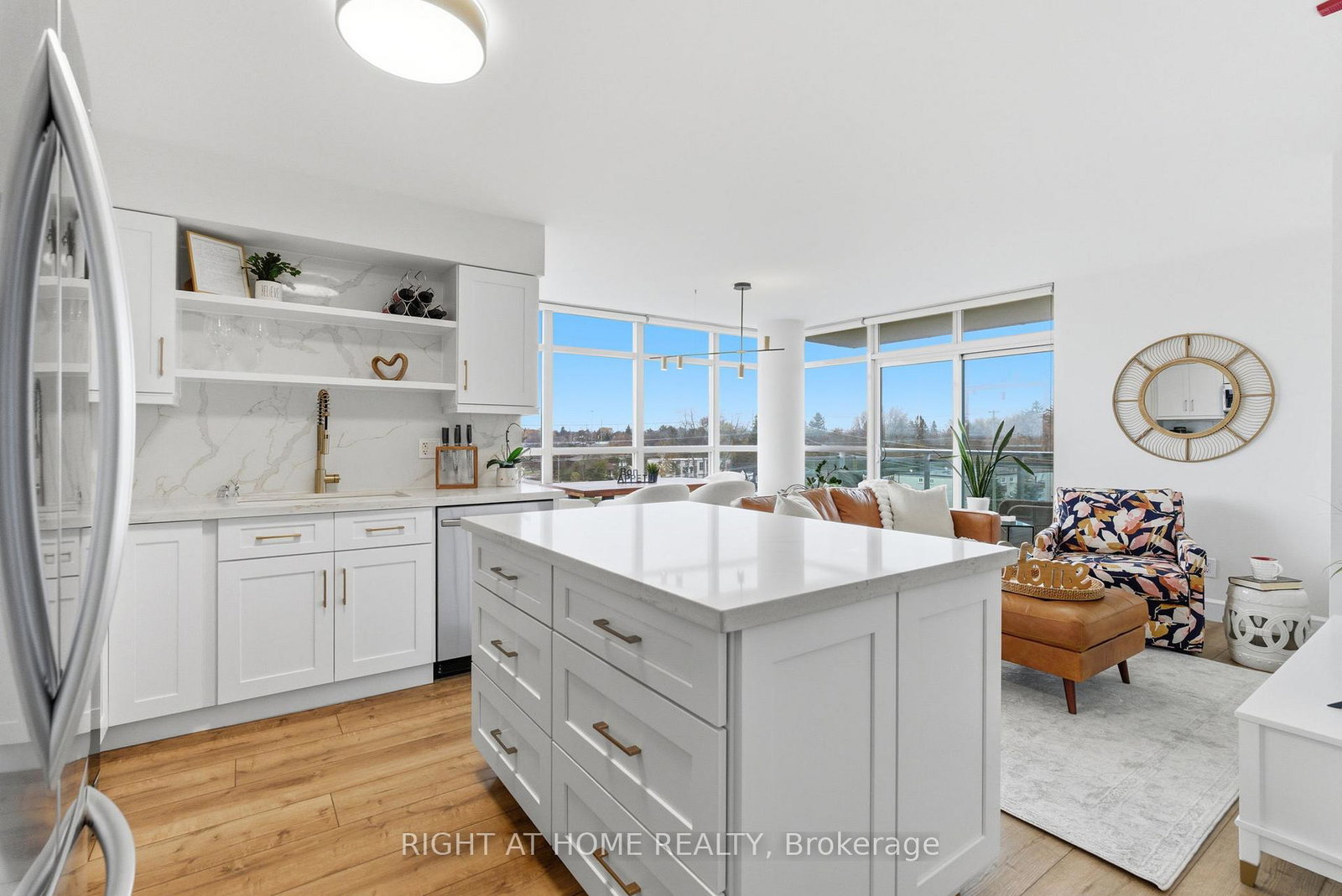 1600-charles-street-whitby-ontario-e12740600
