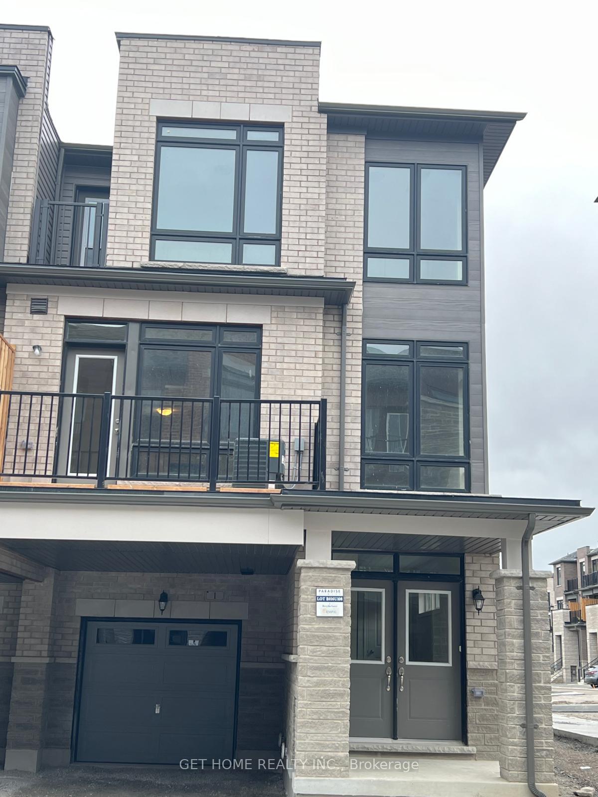 1-broylio-lane-ajax-ontario-e12741024