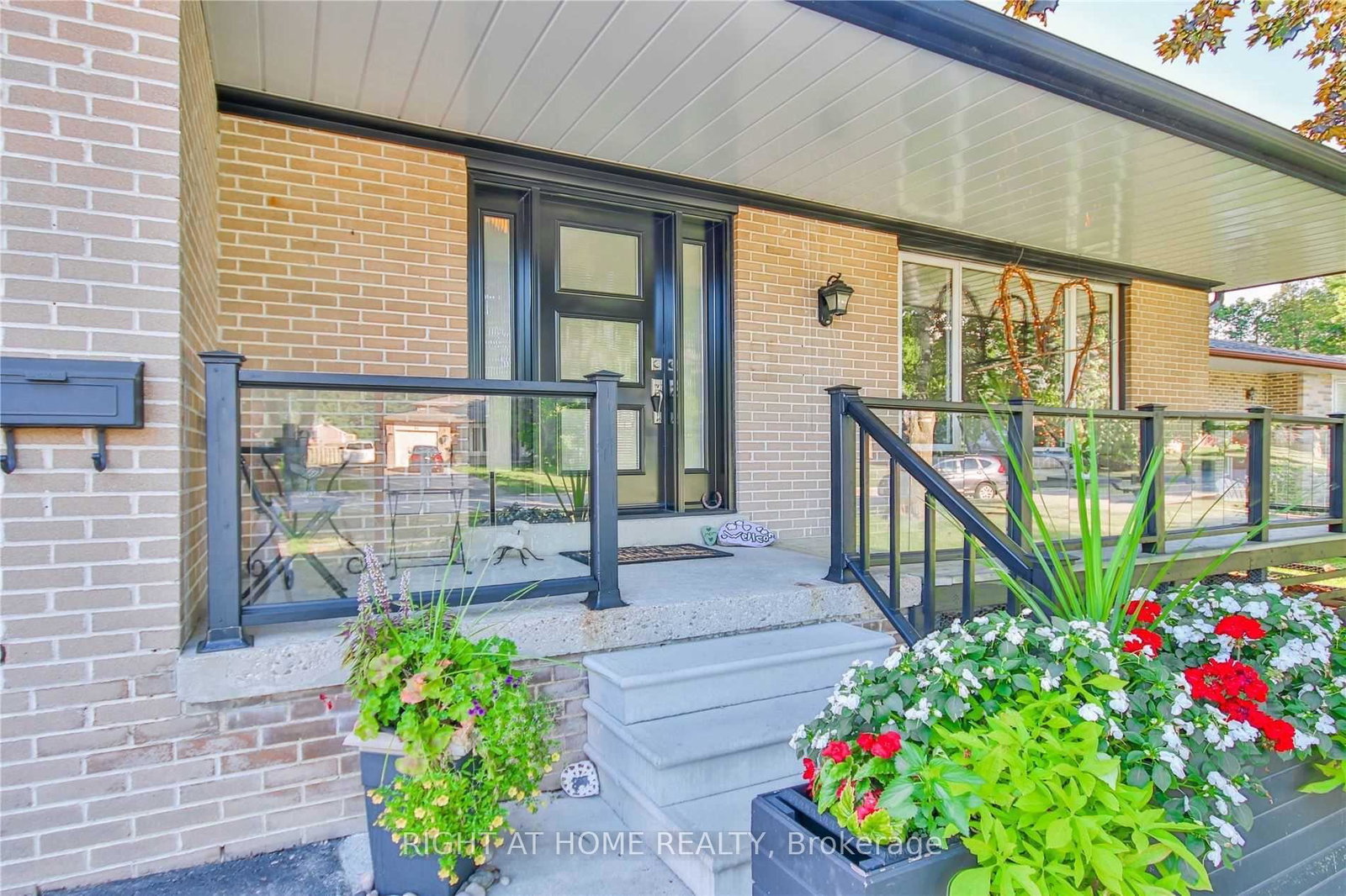 10-jacwin-drive-ajax-ontario-e12741252