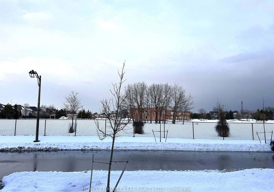 19-waterfront-crescent-whitby-ontario-e12742002