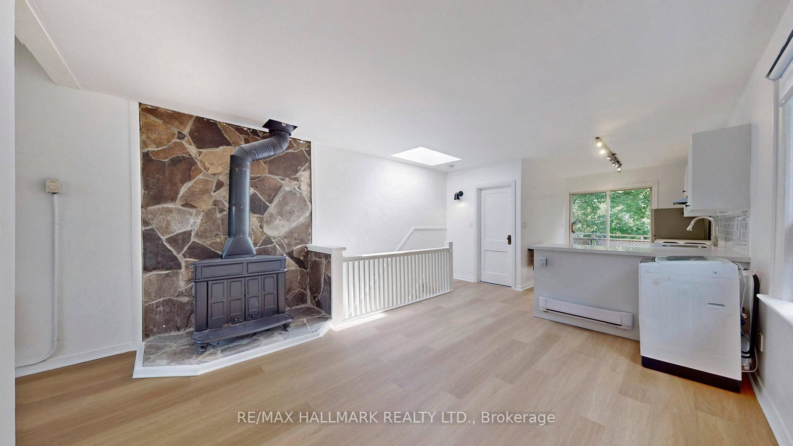 215-kingston-road-toronto-ontario-e12742172