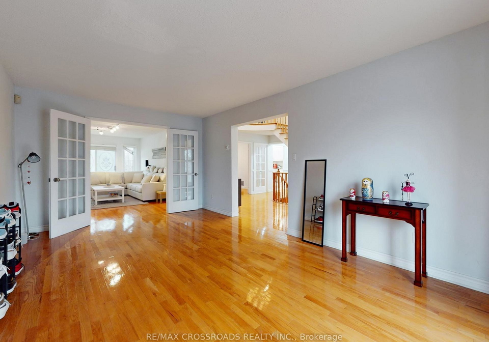 500-lightfoot-place-pickering-ontario-e12744768