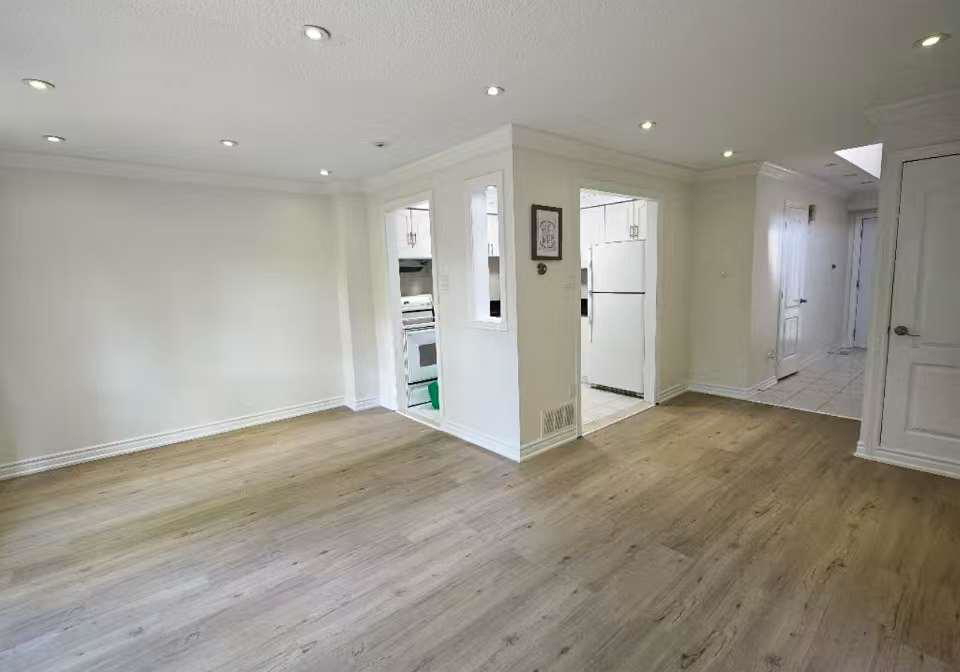 55-1131-sandhurst-circle-scarborough-ontario-e12744924