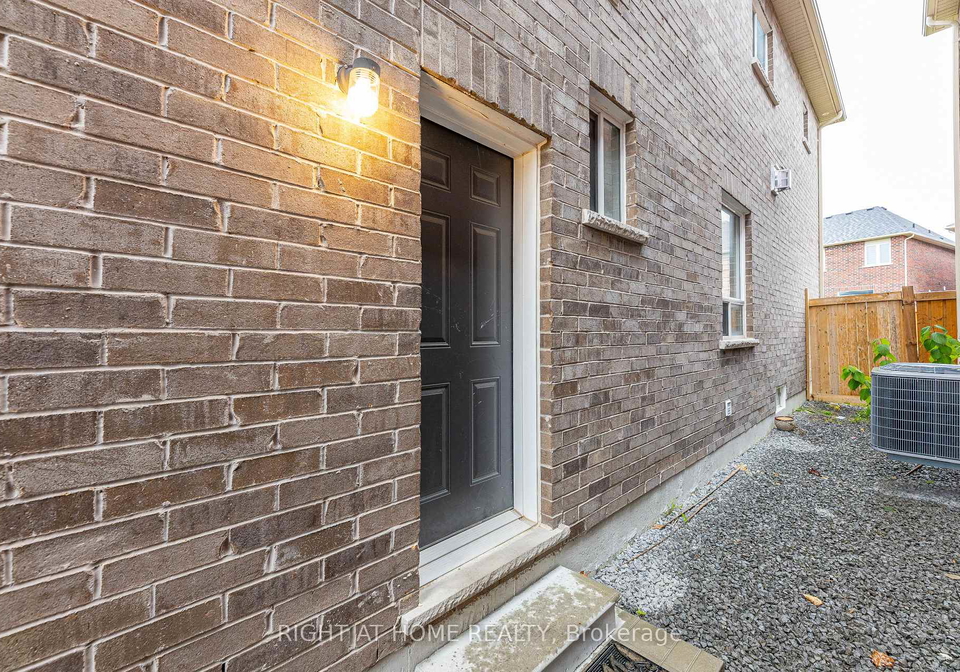 2296-secreto-drive-oshawa-ontario-e12745260