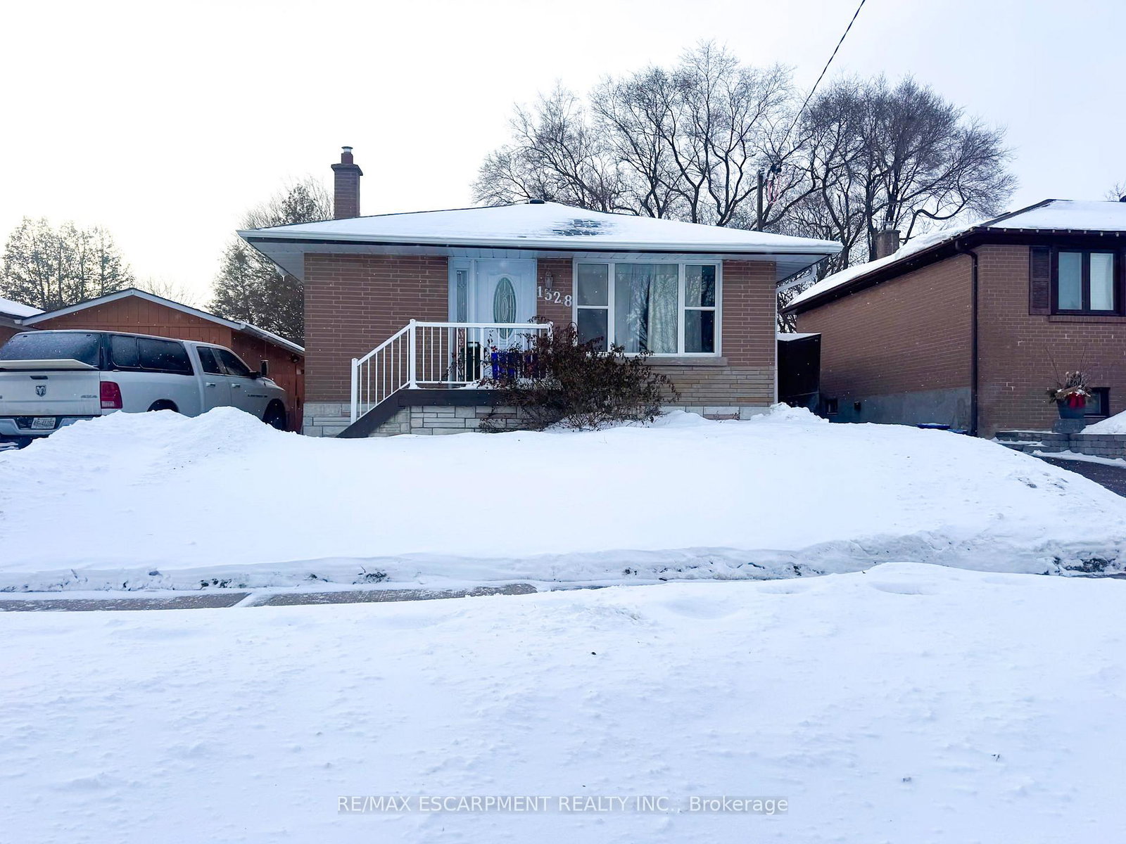 1328-sharbot-street-oshawa-ontario-e12745420