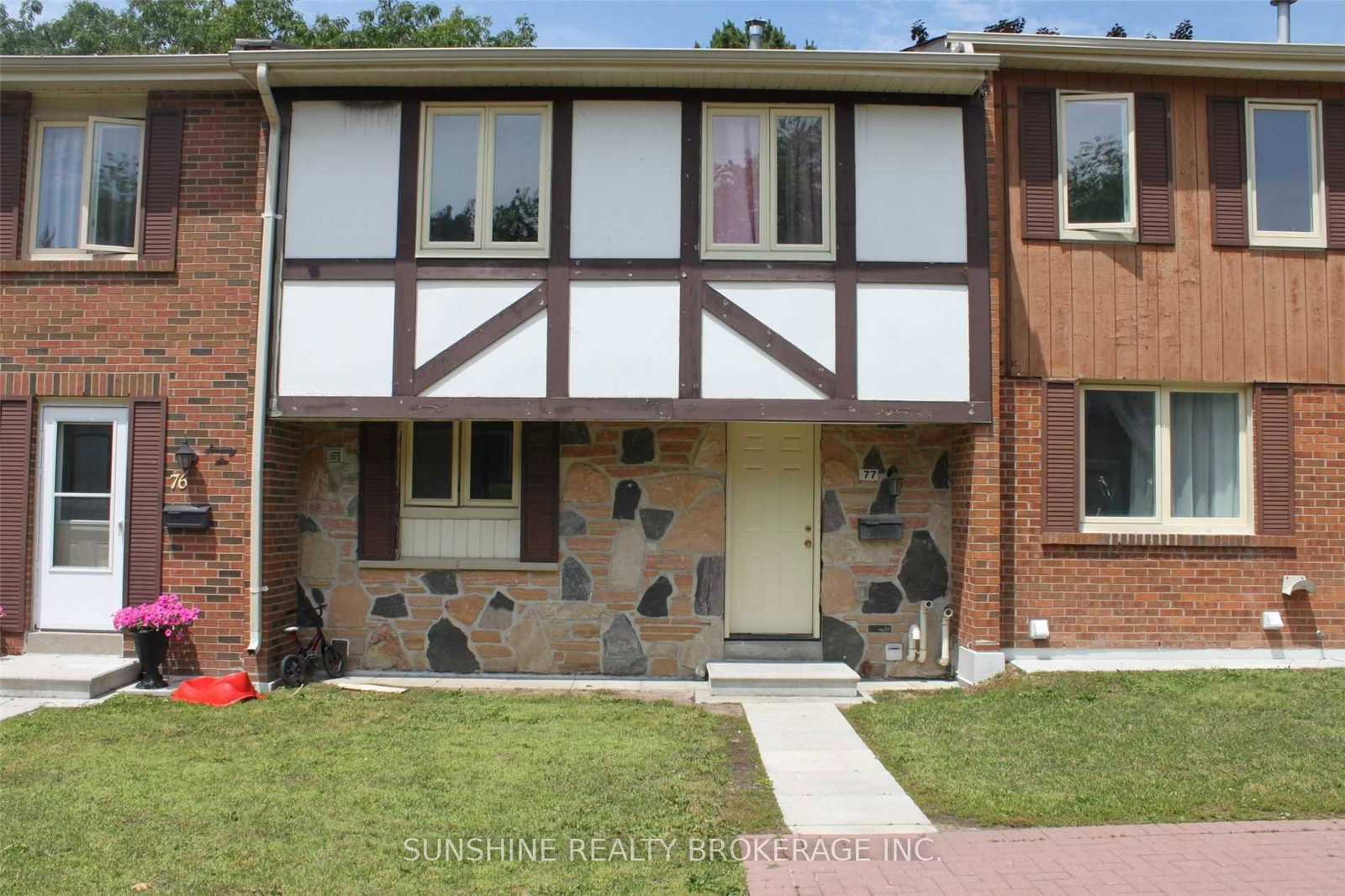 270-timberbank-boulevard-scarborough-ontario-e12746650