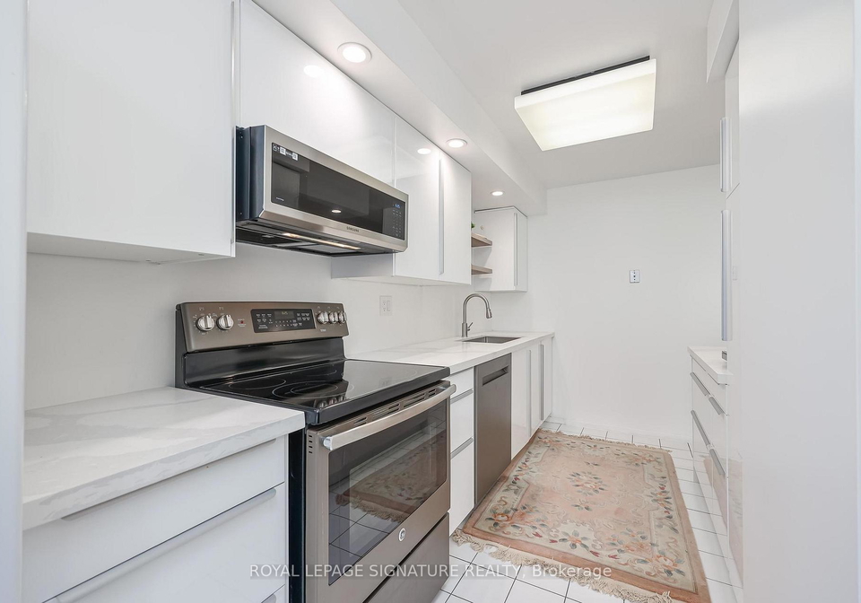 3233-eglinton-avenue-e-scarborough-ontario-e12747684