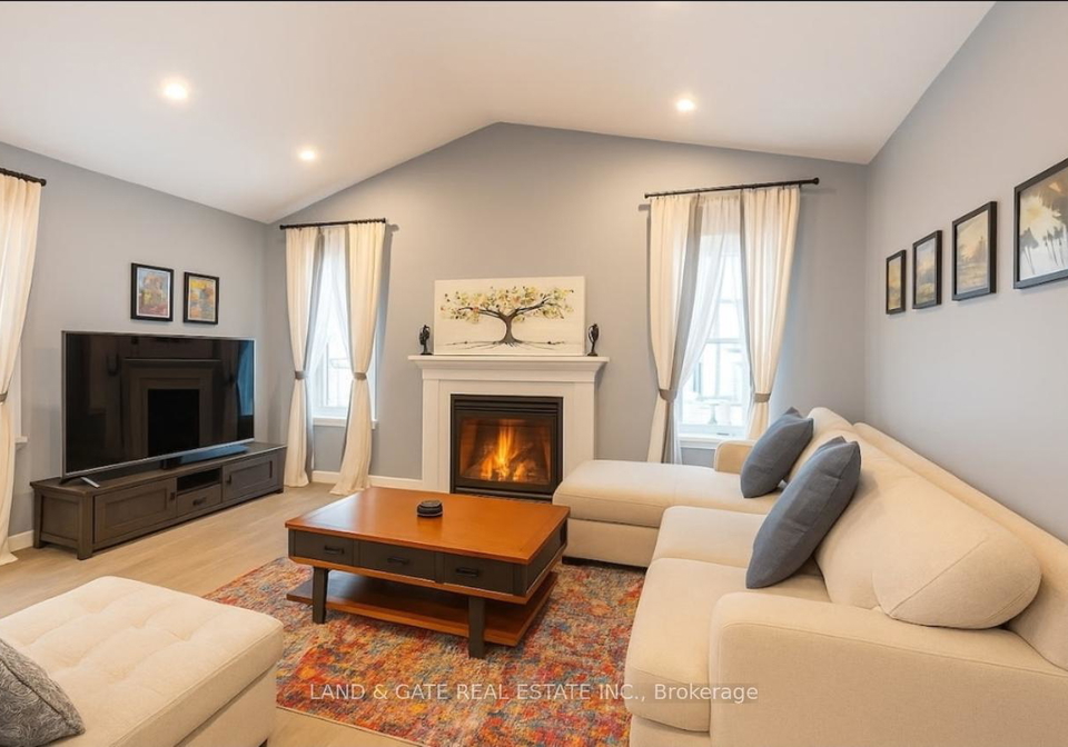 1840-dalhousie-crescent-oshawa-ontario-e12748824