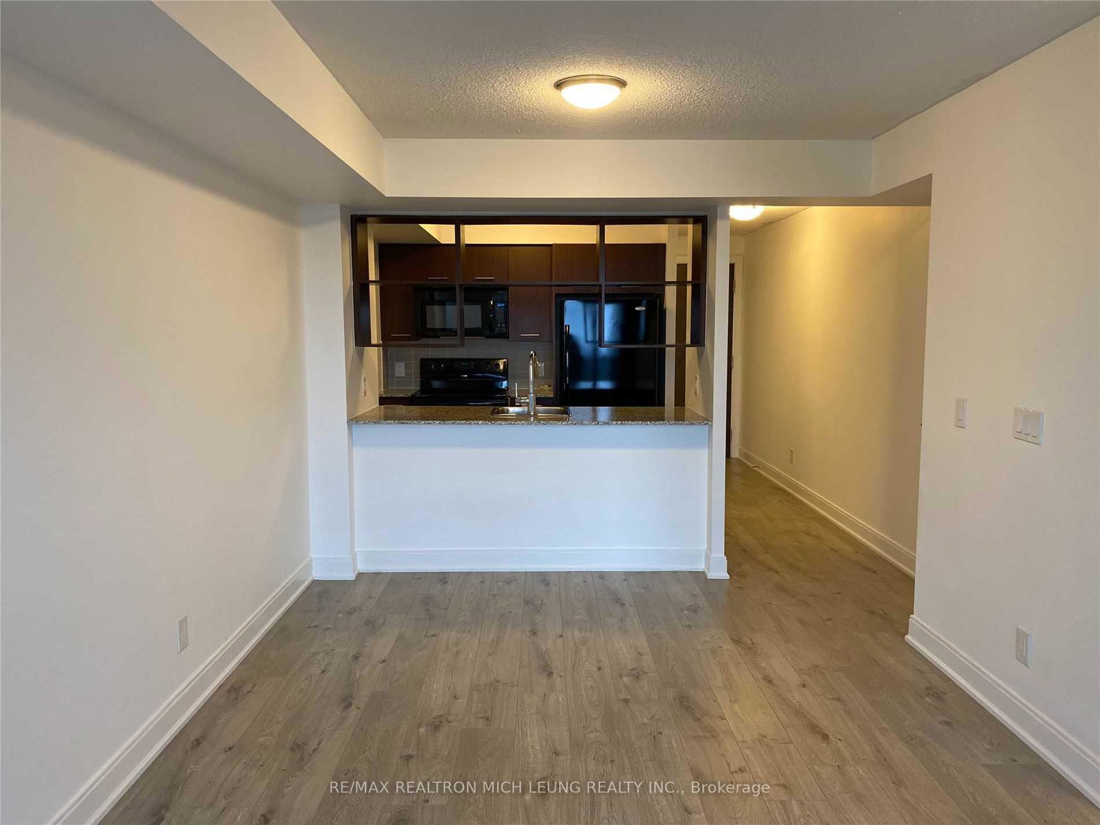 135-village-green-square-scarborough-ontario-e12749078