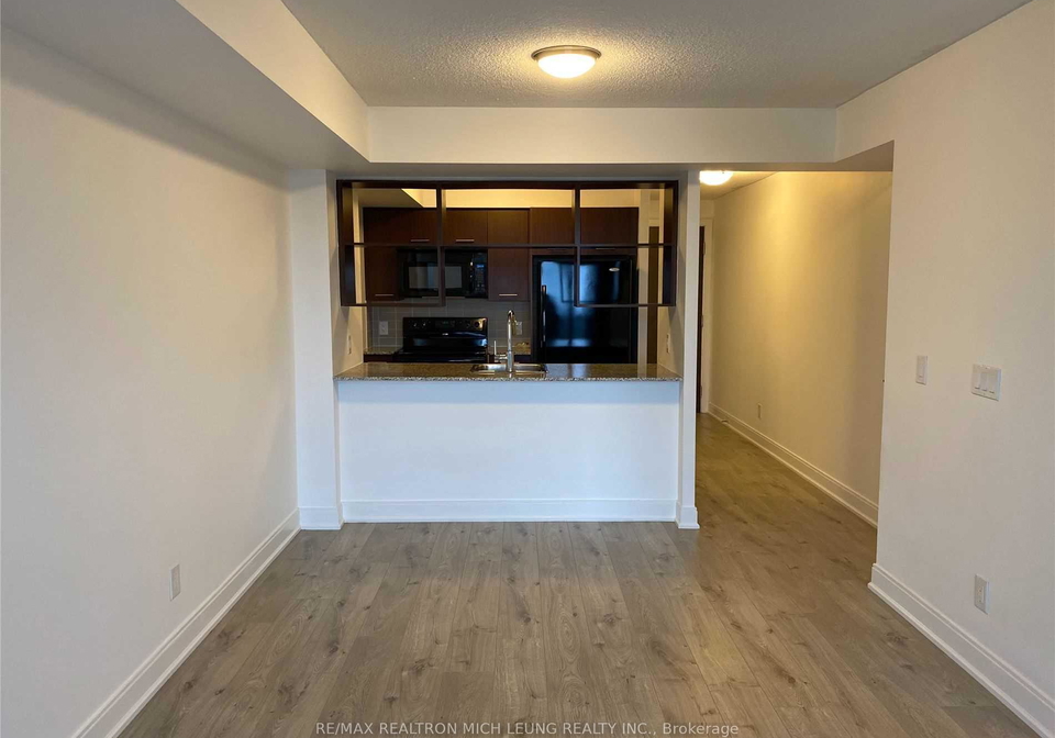 135-village-green-square-scarborough-ontario-e12749078