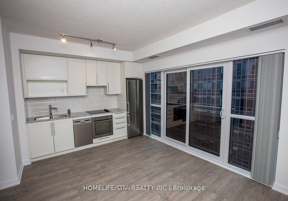 275-village-green-square-scarborough-ontario-e12749384