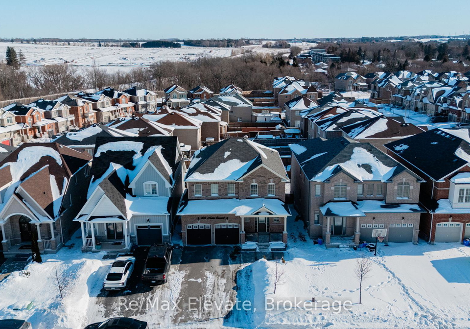 106-noden-crescent-clarington-ontario-e12750484