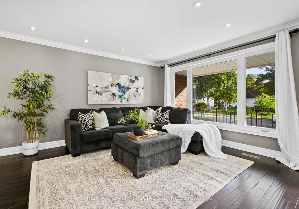 8-brumwell-street-scarborough-ontario-e12751646