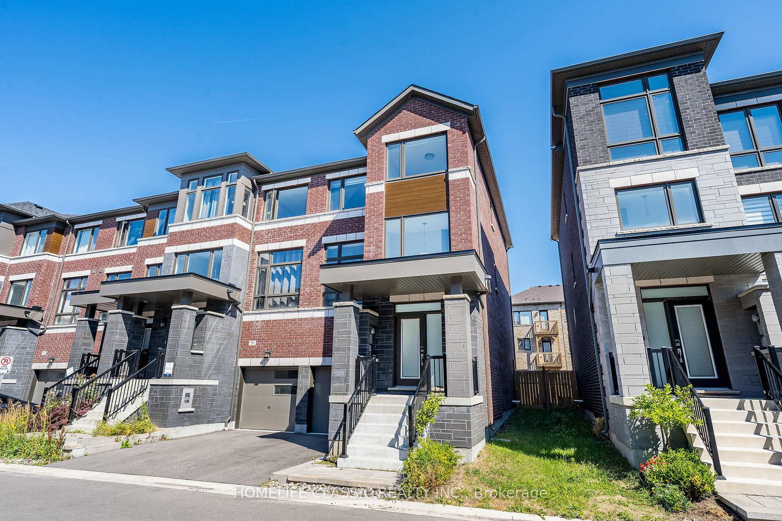 57-douet-lane-ajax-ontario-e12751792