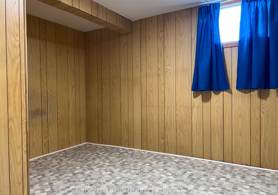 2-thorncroft-crescent-ajax-ontario-e12751844