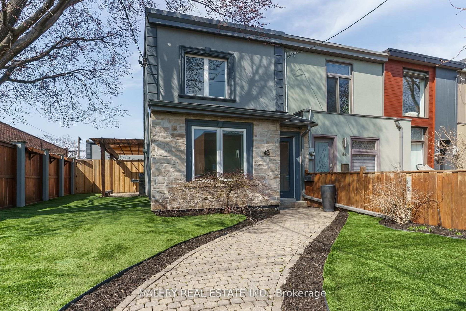 42-logan-avenue-toronto-ontario-e12752038