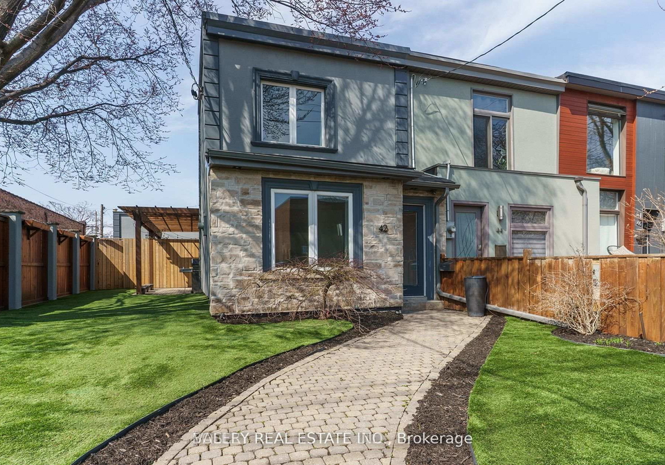 42-logan-avenue-toronto-ontario-e12752038