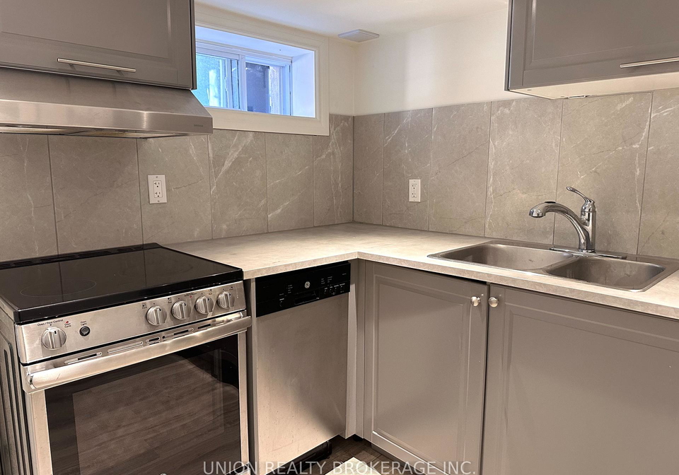 33-harris-avenue-toronto-ontario-e12752832